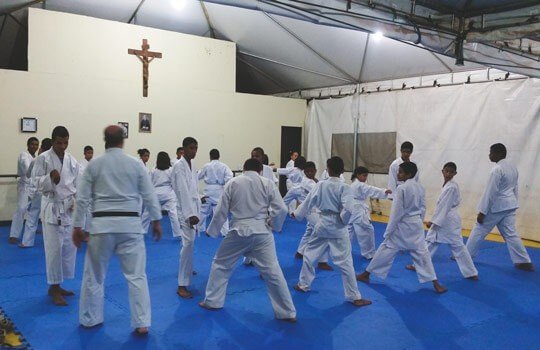 Karatê e Violão
